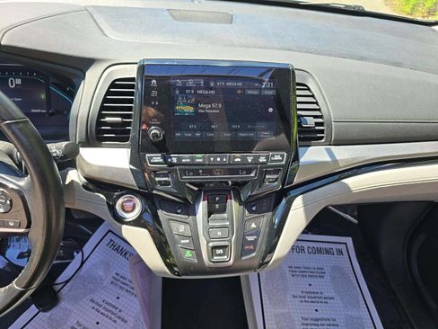 Used 2023 Honda Odyssey Touring image 8