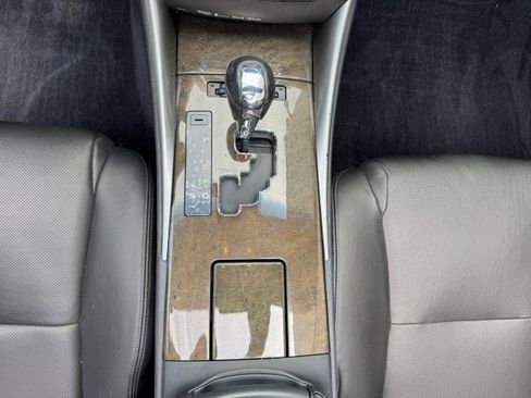 Used 2013 Lexus IS 250C w/ Luxury Pkg RWD image 23
