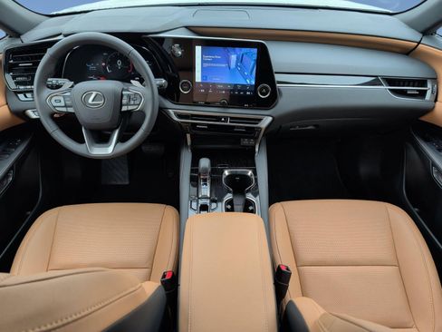 Used 2025 Lexus RX 350 FWD w/ Technology Package image 25