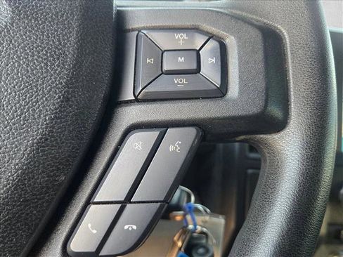 Used 2017 Ford F150 XL w/ Equipment Group 101A Mid image 13