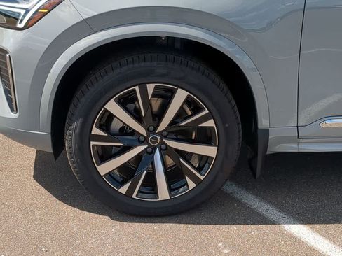 New 2026 Volvo XC90 B5 Core AWD/4WD image 13