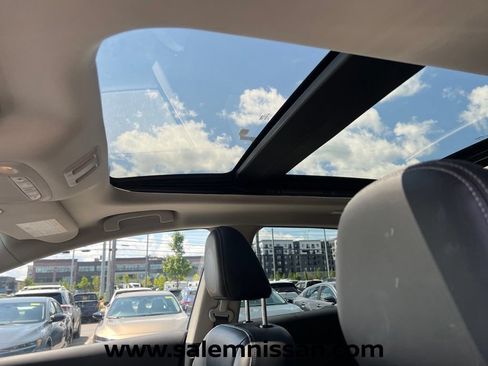Used 2024 Nissan Murano SL w/ Cargo Package AWD/4WD image 16