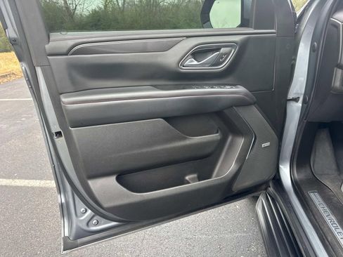 Used 2022 Chevrolet Tahoe RST w/ Luxury Package image 26