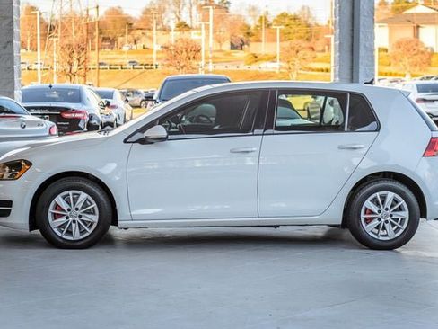 Used 2016 Volkswagen Golf S image 51