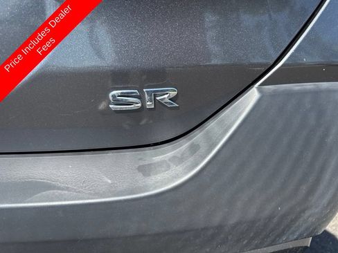 Used 2019 Nissan Kicks SR w/ SR Premium Package FWD image 4