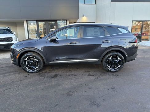 Used 2026 Kia Sportage EX AWD/4WD image 2