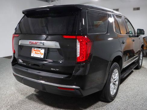 Used 2024 GMC Yukon SLT w/ SLT Premium Package AWD/4WD image 7