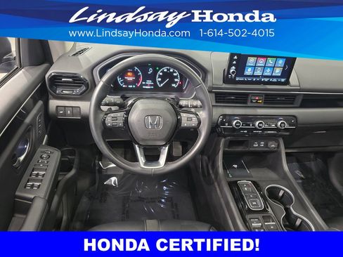 Used 2023 Honda Pilot Touring image 14