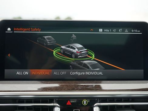 Used 2025 BMW X4 xDrive30i w/ Premium Package image 17