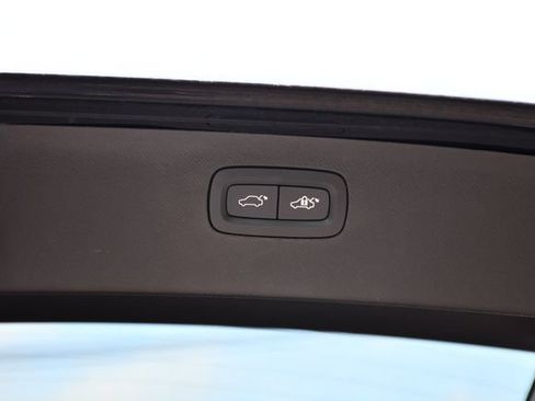 Certified 2024 Volvo XC90 B6 Plus AWD/4WD image 24