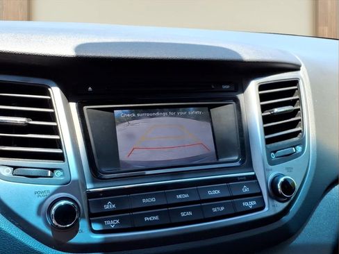 Used 2017 Hyundai Tucson SE w/ SE Popular Package 02 AWD/4WD image 5