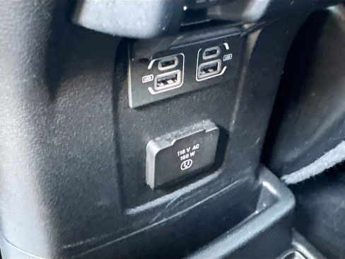 Used 2023 Jeep Wrangler Unlimited Sahara w/ Cold Weather Group AWD/4WD image 27