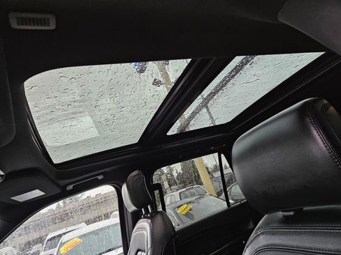 Used 2018 Ford Expedition Limited w/ Equipment Group 301A image 19