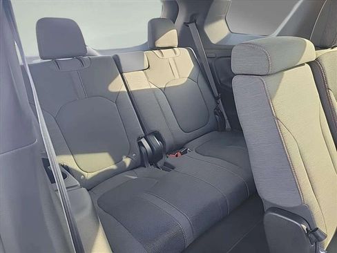 Used 2024 Honda Pilot Sport image 24