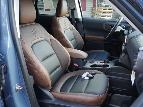 New 2026 Ford Bronco Sport Outer Banks w/ Sasquatch Outer Banks Package image 30