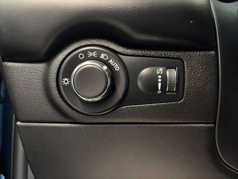 Certified 2025 Dodge Durango GT image 15