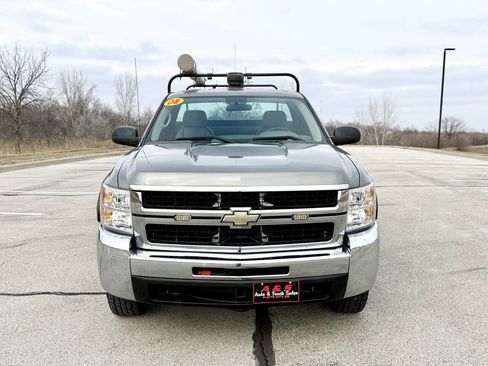 Used 2008 Chevrolet Silverado 3500 W/T image 2