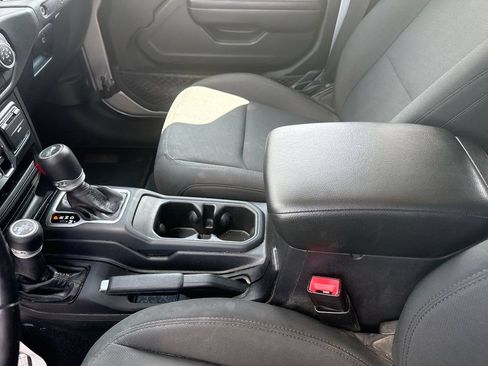 Used 2020 Jeep Wrangler Unlimited Sport S AWD/4WD image 17