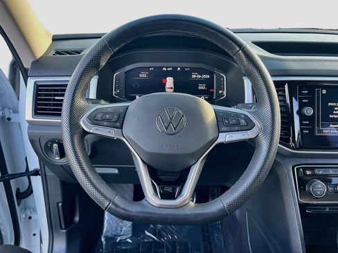Used 2023 Volkswagen Atlas SEL R-Line AWD/4WD image 11
