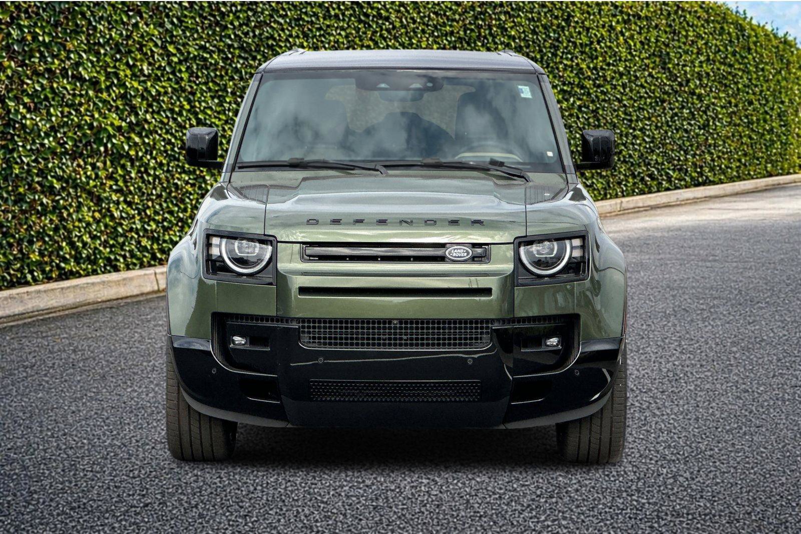 New 2026 Land Rover Defender 110 X-Dynamic SE AWD/4WD image 9