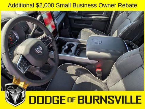 New 2026 RAM 2500 Laramie AWD/4WD image 5