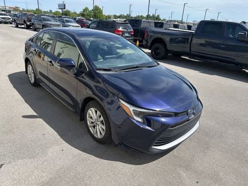 Used 2023 Toyota Corolla XLE FWD image 24