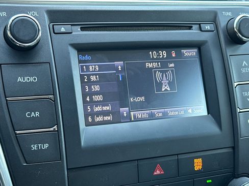 Certified 2017 Toyota Camry LE FWD image 17