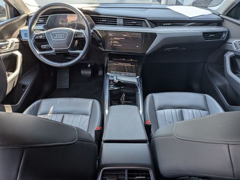 Used 2023 Audi e-tron Premium AWD/4WD image 22