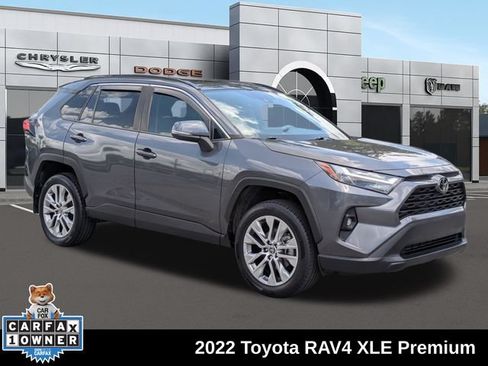 Used 2022 Toyota RAV4 XLE Premium FWD image 1