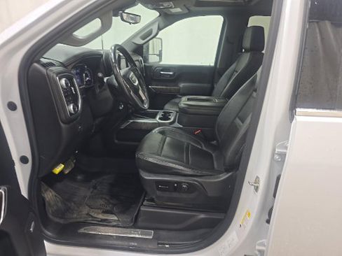 Used 2020 GMC Sierra 3500 Denali w/ Denali Ultimate Package AWD/4WD image 11