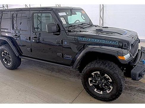 Used 2024 Jeep Wrangler Unlimited Rubicon 4xe AWD/4WD image 2