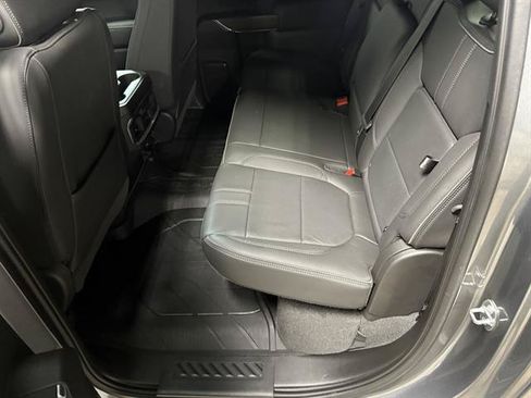 Certified 2022 Chevrolet Silverado 1500 High Country AWD/4WD image 9