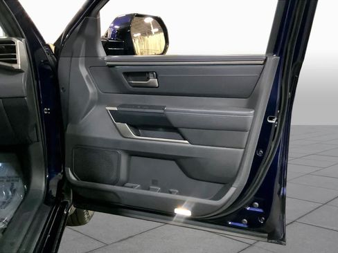 Used 2026 Toyota Tundra Platinum AWD/4WD image 23