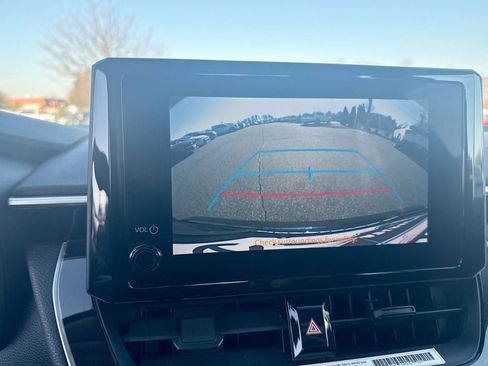 Used 2024 Toyota Corolla LE image 11