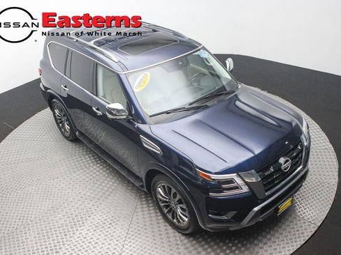 Used 2023 Nissan Armada Platinum w/ Captain's Chairs Package AWD/4WD image 3