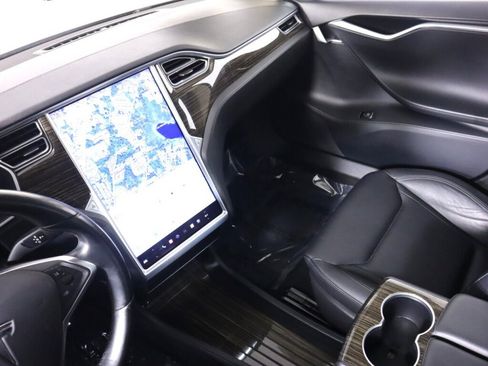 Used 2015 Tesla Model S 70D AWD/4WD image 31