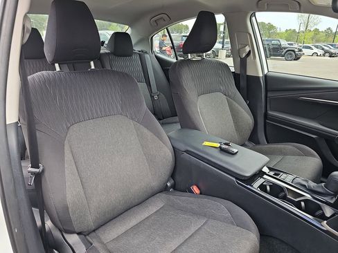 Used 2025 Toyota Camry LE image 13