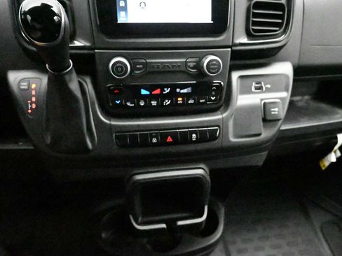 Used 2025 RAM ProMaster 2500 w/ Convenience Group FWD image 31