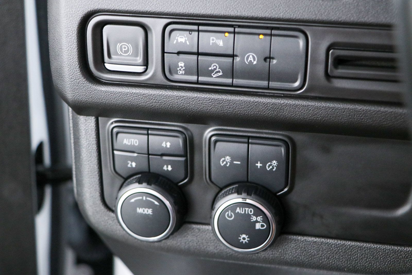 Used 2023 Chevrolet Tahoe Z71 AWD/4WD image 23