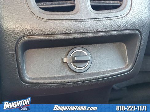 Used 2016 Ford Taurus Limited image 10