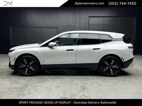 Used 2025 BMW iX xDrive50 w/ Sport Package image 4