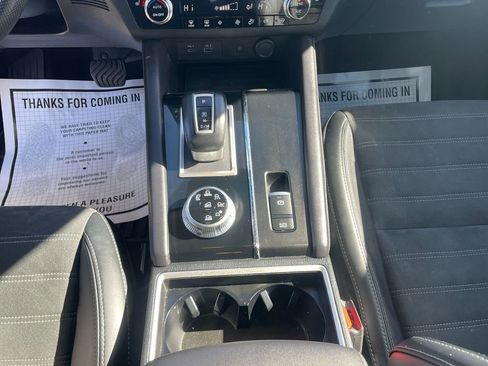 Used 2024 Mitsubishi Outlander SE AWD/4WD image 22