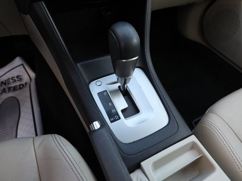 Used 2013 Subaru Crosstrek 2.0i Limited image 20