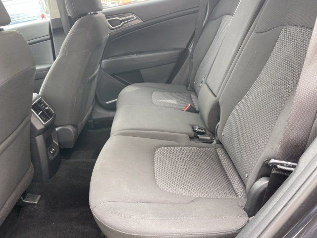 Used 2026 Kia Sportage LX AWD/4WD image 21