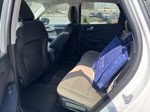 Used 2021 Ford Escape Titanium w/ Class II Trailer Tow Package image 10