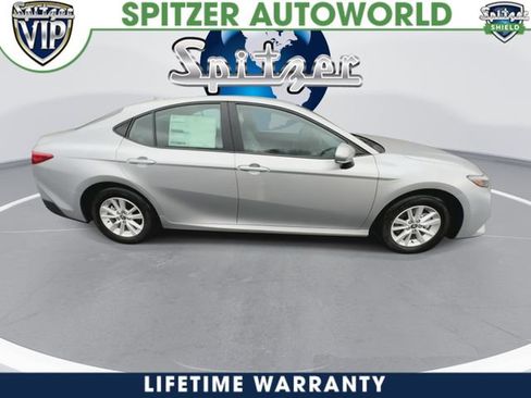 New 2026 Toyota Camry Hybrid image 10