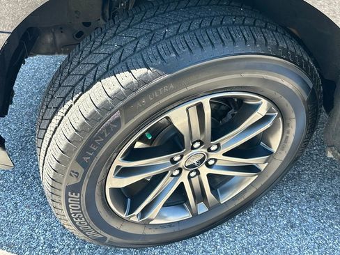 Used 2021 Ford F150 Lariat w/ Equipment Group 502A High AWD/4WD image 27