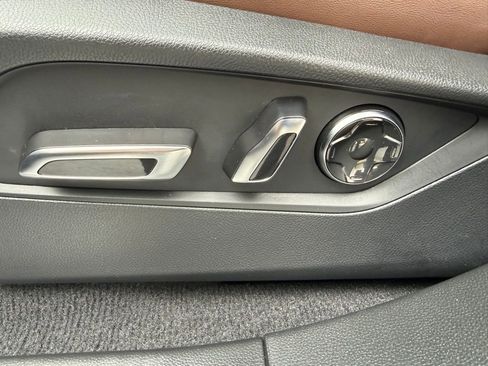 Certified 2025 Acura RDX SH-AWD w/ Technology Package image 17