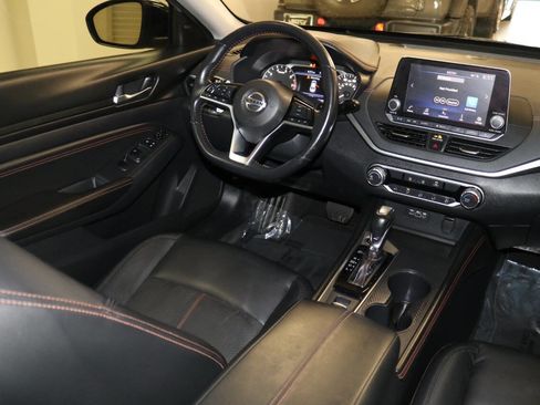 Used 2019 Nissan Altima 2.5 SR AWD/4WD image 17