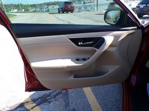 Used 2015 Nissan Altima 3.5 SL FWD image 21
